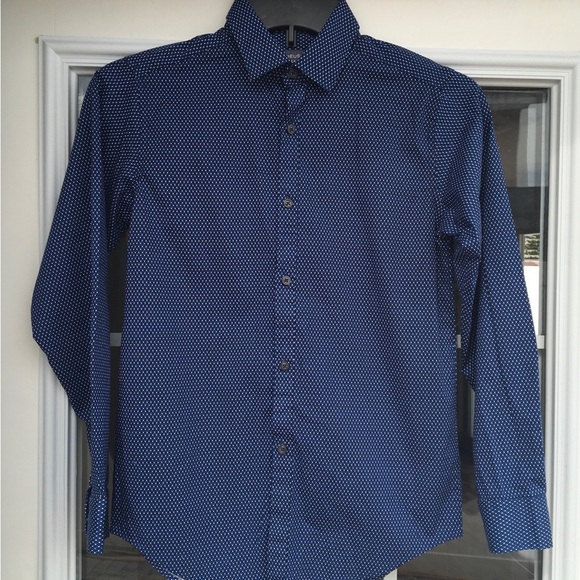 Boys Long-Sleeve Button-Down Dress Shirt - Van Heusen M10/12 blue small pattern - Picture 1 of 7